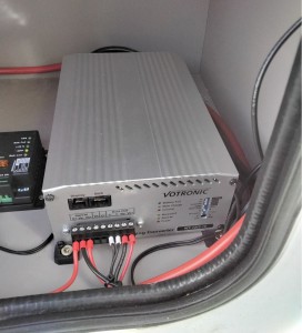 11.jpg (444.9 KiB) 75868 mal betrachtet 70 Amp. Votronic Booster